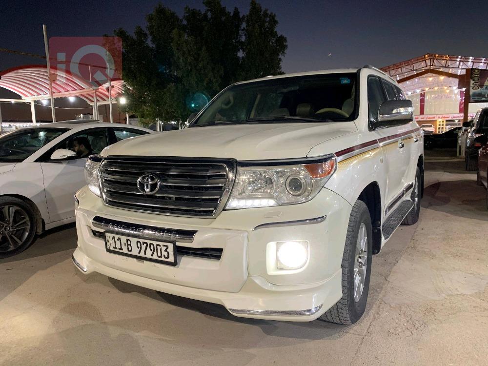 تويوتا لاندكروزر